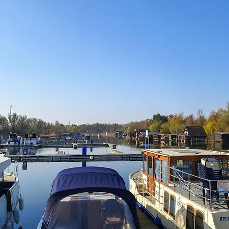 Stunning In Rechlin With Wifi Appartement