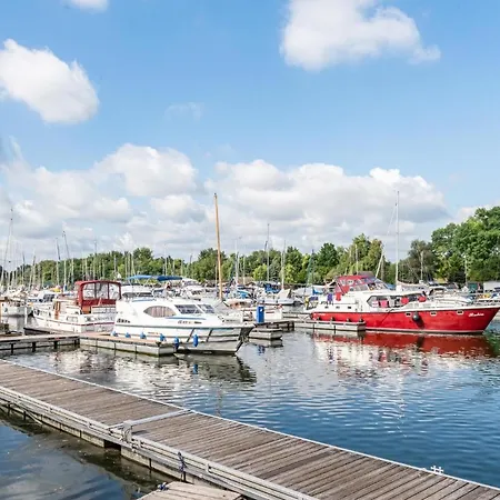 Stunning In Rechlin With Wifi Appartement *